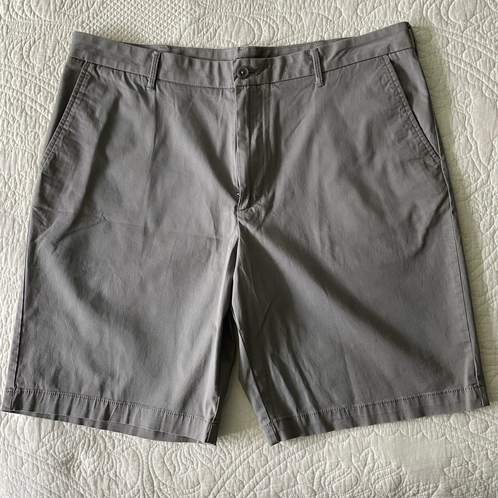 Men’s Izod Shorts size 36